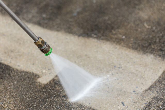 parking lot pressure washing in costa mesa